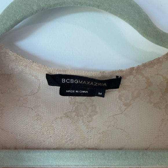 Y2K BCBG Max Azria Gold Lace V-neck Top Size Medium - Picture 4 of 9